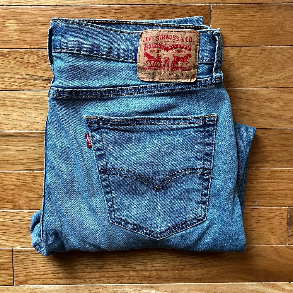 Men's Levi’s 541 Athletic Taper – 33x30 stretch summer weight